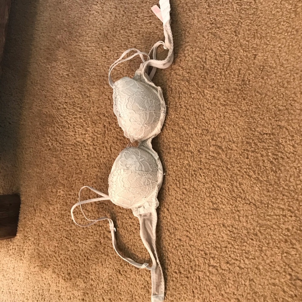 White lace bra